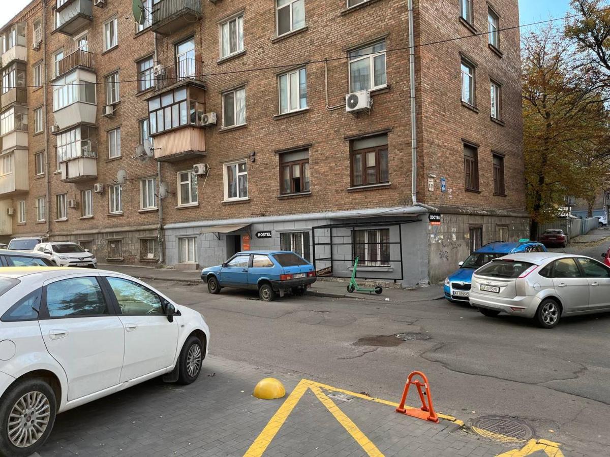 Fox Hostel 基輔 外观 照片