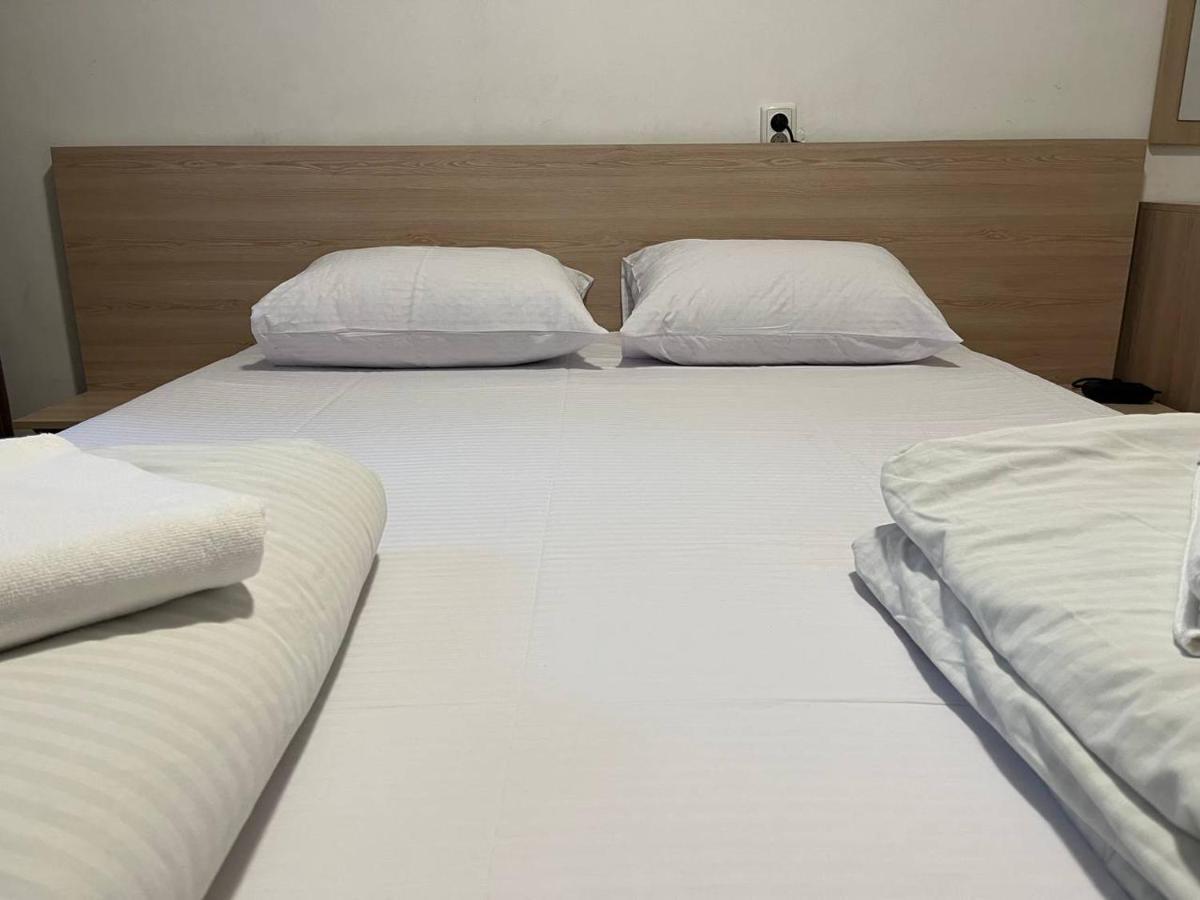 Fox Hostel 基輔 外观 照片
